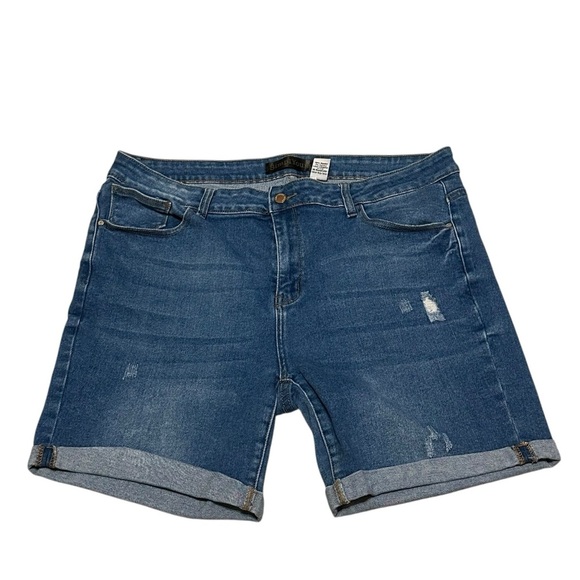 Plus Size jean bermuda shorts Size 22 - Picture 1 of 5